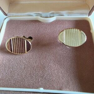 Vintage Swank Gold Tone Oval Ribbed Cufflinks with Original Box Mens Formal